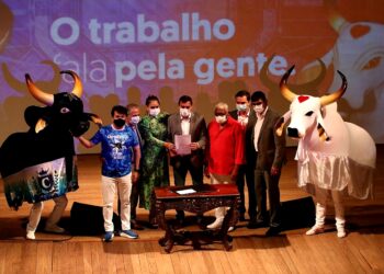 Governador Wilson Lima anuncia a realização do 55º Festival Folclórico de Parintins nos dias 24, 25 e 26 de junho