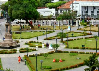 Conhece a origem da Praça da Saudade em Manaus