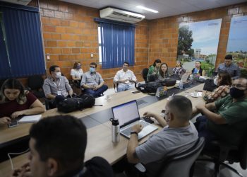 Prefeitura de Manaus e Governo do Amazonas alinham detalhes de convênio para implantação de ônibus elétrico