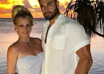 Britney Spears anuncia gravidez: “Espalhando muita alegria e amor