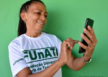 Wilson Lima sanciona lei de inclusão digital de idosos no Amazonas