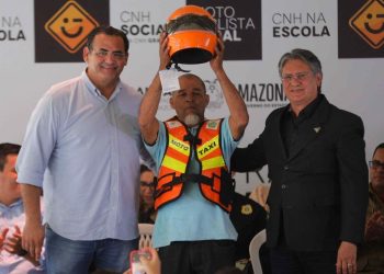 Governo do Estado lança novo modelo de CNH e opção de entrega do documento pelos Correios