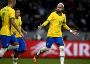 Neymar marca de pênalti mais uma vez, e Seleção Brasileira vence o Japão em amistoso em Tóquio