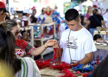 Artesãos arrecadam mais de R$ 500 mil na 17ª Mostra de Artesanato e Economia Solidária em Parintins