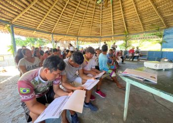 Governo do Estado inicia capacitação em boas práticas de manejo do açaí para 50 famílias de comunidade indígena, em Benjamin Constant