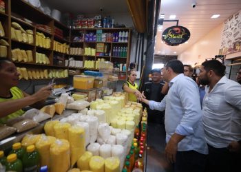 David Almeida e wilson lima assinam ordem de serviço para reforma da feira do Alvorada 2