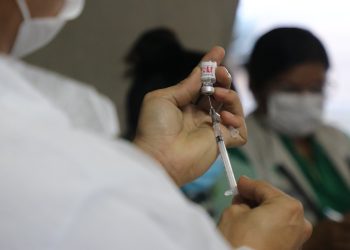 Amazonas passa a aplicar a 4ª dose contra Covid-19 para quem tem 40 anos ou mais a partir desta quarta-feira (22/06)