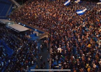 Caprichoso lota arquibancada do Bumbódromo em noite de passagem de som