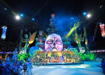 Caprichoso canta ‘Amazônia-Festeira’ e encerra 55° Festival de Parintins