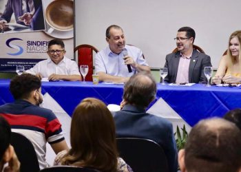 Em reunião com Sindicato de auditores fiscais, Senador Omar assume compromisso contra desmonte da Receita Federal