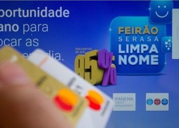 Serasa está oferecendo negociação de dívidas com parcelamento sem juros.