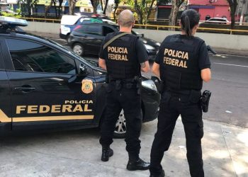 PF apreende R$ 61 mil com irmã de candidata a deputada estadual no aeroclube de Manaus