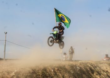 Eventos esportivos e culturais movimentam o domingo em Tefé