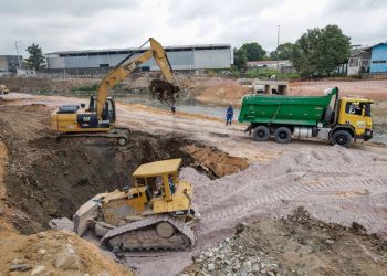 Governo do Amazonas acelera ritmo das obras do Prosamin no Igarapé do Quarenta, na Cachoeirinha