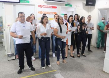 Hospital Delphina Aziz e UPA Campos Sales homenageiam pacientes em comemoração pela chegada do Natal e Ano Novo