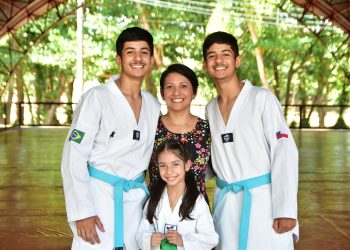 Paixão pelo taekwondo une irmãos e rende conquistas