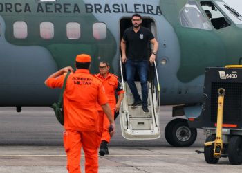 Governo do Amazonas envia equipes para transportar vítimas de acidente aéreo em Barcelos