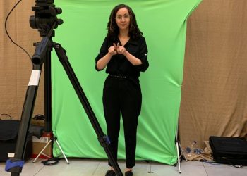 UEA divulga inscrições para 200 vagas no curso de Libras