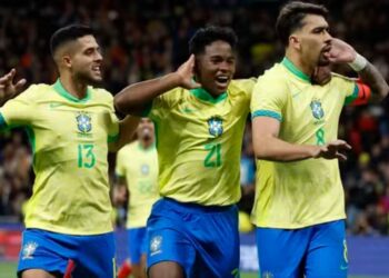 Brasil reage e empata com pênalti no último lance