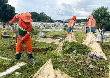 Prefeitura realiza mutirão de limpeza e infraestrutura nos cemitérios de Manaus para o Dia das Mães