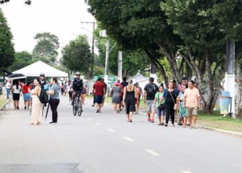 Cemitérios municipais recebem mais de 450 mil pessoas no Dia das Mães