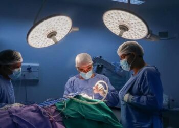 Implante coclear pela rede pública de saúde transforma vidas de pacientes com surdez severa